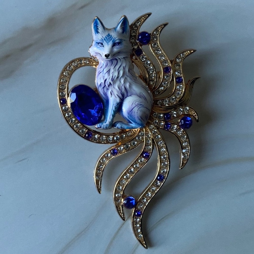 Vintage Gold Tone Nine Tailed Fox Brooch Pin Mythical Kitsune Rhinestone Crystal